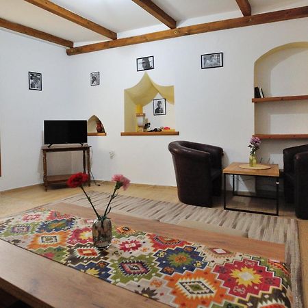 Hostel David Мостар Экстерьер фото